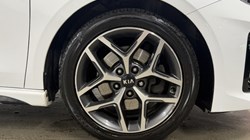 2021 (21) KIA CEED 1.5T GDi ISG GT-Line 5dr 5960119