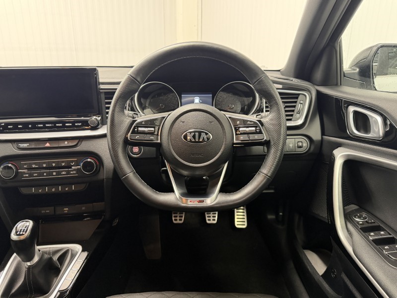2021 (21) KIA CEED 1.5T GDi ISG GT-Line 5dr 5960093