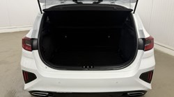 2021 (21) KIA CEED 1.5T GDi ISG GT-Line 5dr 5960087