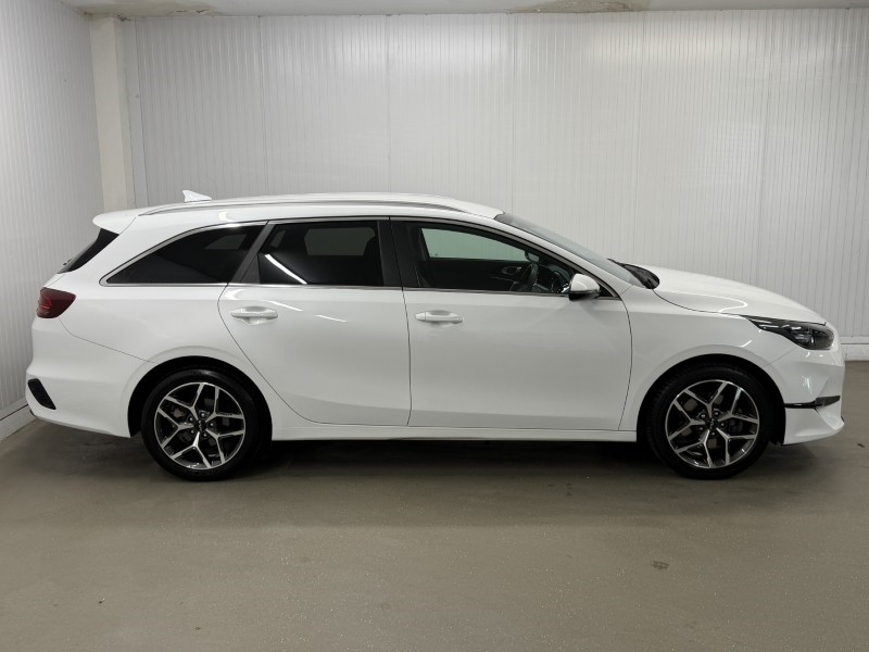 2023 (23) KIA CEED 1.5T GDi ISG 138 3 5dr 5950118