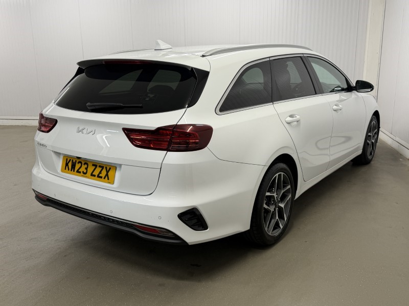 2023 (23) KIA CEED 1.5T GDi ISG 138 3 5dr 5950087