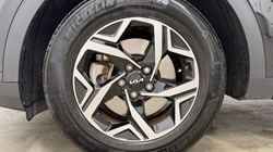 2024 (24) KIA SPORTAGE 1.6T GDi ISG 2 5dr 5962581