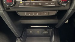 2025 (74) KIA XCEED 1.5T GDi ISG 138 GT-Line 5dr 5968122