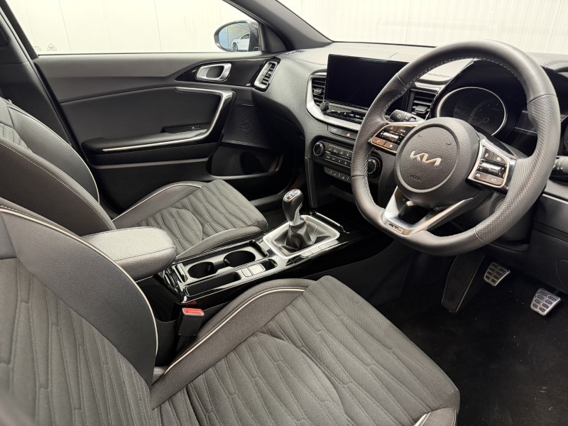 2025 (74) KIA XCEED 1.5T GDi ISG 138 GT-Line 5dr 5968113