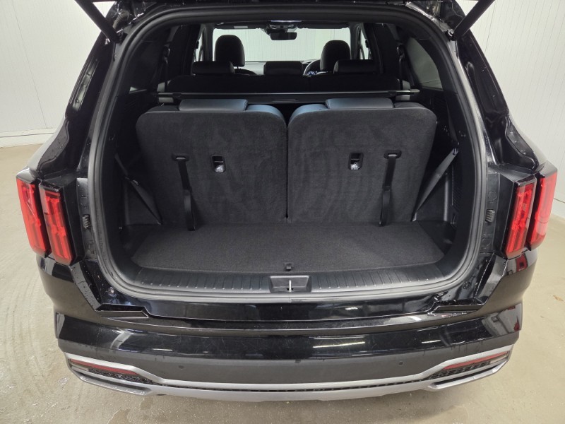 2023 (73) KIA SORENTO 1.6 T-GDi HEV Edition 5dr Auto 5989503