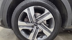 2023 (73) KIA SORENTO 1.6 T-GDi HEV Edition 5dr Auto 5989474