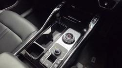 2023 (73) KIA SORENTO 1.6 T-GDi HEV Edition 5dr Auto 5989490