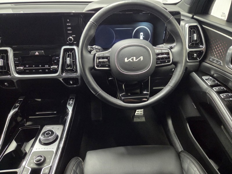 2023 (73) KIA SORENTO 1.6 T-GDi HEV Edition 5dr Auto 5989476