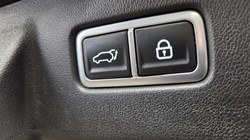 2023 (73) KIA SORENTO 1.6 T-GDi HEV Edition 5dr Auto 5989504
