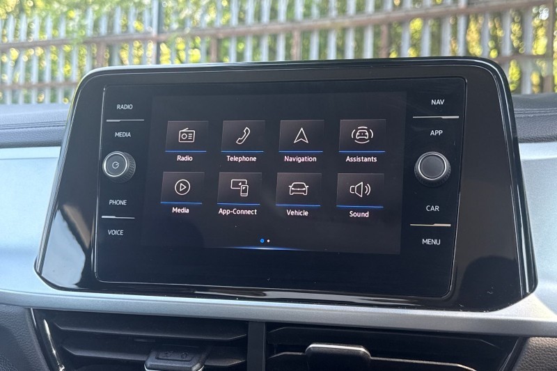 2022 (22) VOLKSWAGEN T-ROC 1.5 TSI Life 5dr 5439577