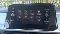 2022 (22) VOLKSWAGEN T-ROC 1.5 TSI Life 5dr 5439577