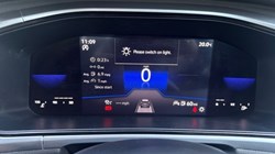 2022 (22) VOLKSWAGEN T-ROC 1.5 TSI Life 5dr 5439576