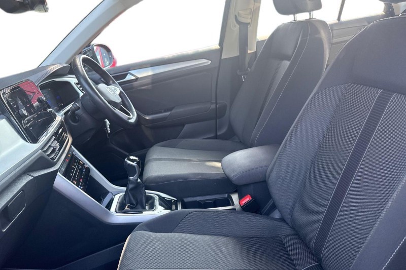 2022 (22) VOLKSWAGEN T-ROC 1.5 TSI Life 5dr 5439559