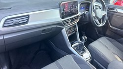 2022 (22) VOLKSWAGEN T-ROC 1.5 TSI Life 5dr 5439583