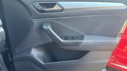 2022 (22) VOLKSWAGEN T-ROC 1.5 TSI Life 5dr 5439567