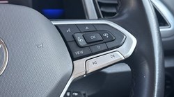 2022 (22) VOLKSWAGEN T-ROC 1.5 TSI Life 5dr 5439575