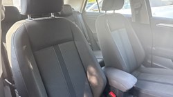 2022 (22) VOLKSWAGEN T-ROC 1.5 TSI Life 5dr 5439572