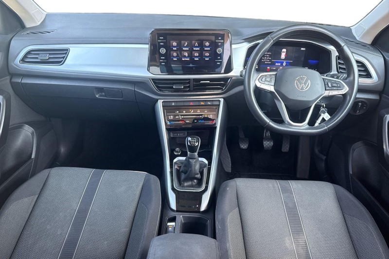 2022 (22) VOLKSWAGEN T-ROC 1.5 TSI Life 5dr 5439565