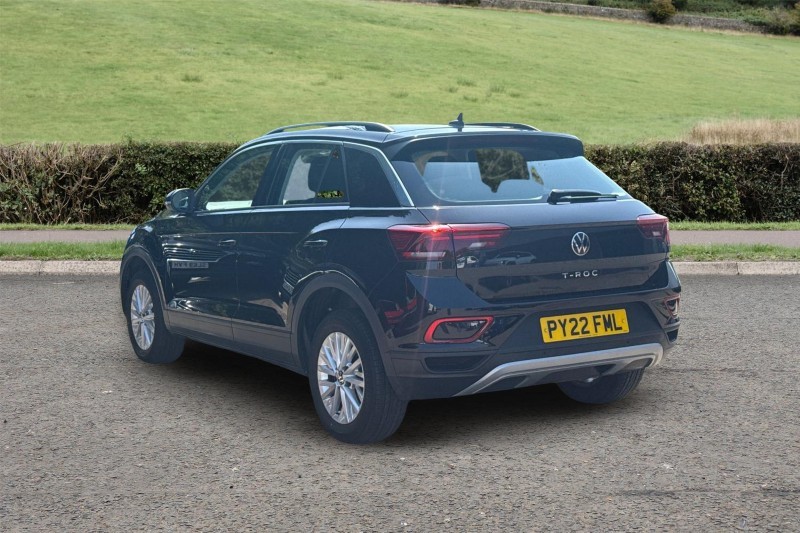 2022 (22) VOLKSWAGEN T-ROC 1.5 TSI Life 5dr 5439558