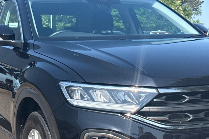 2022 (22) VOLKSWAGEN T-ROC 1.5 TSI Life 5dr 5439585