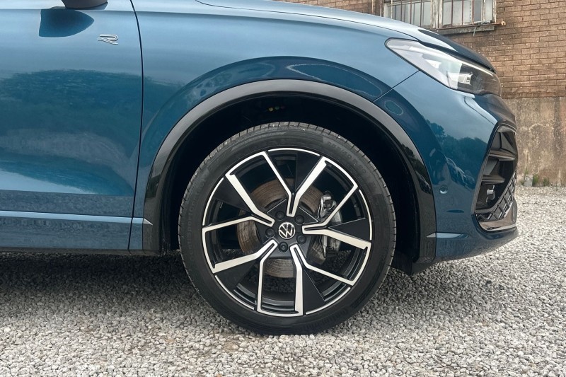 2024 (74) VOLKSWAGEN TIGUAN 2.0 TDI R-Line 5dr DSG 5436348