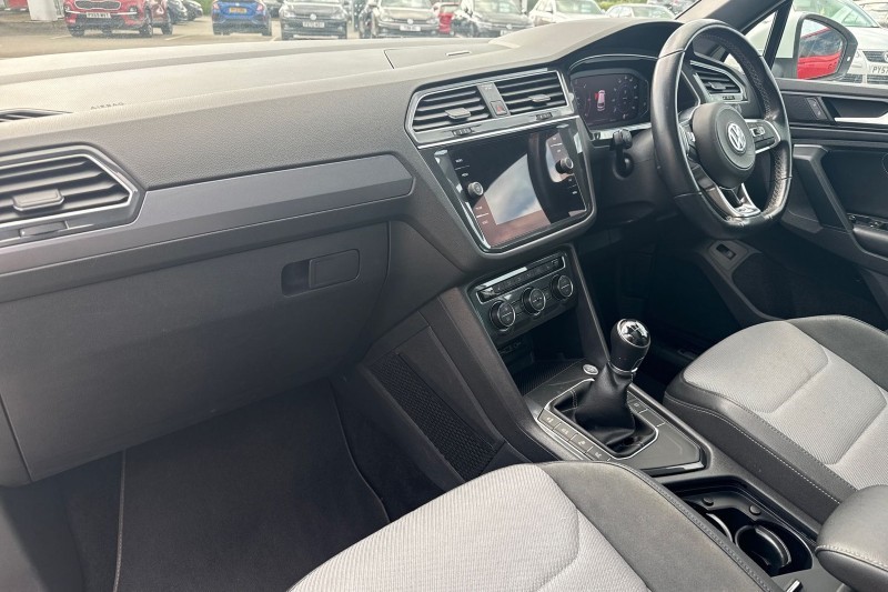 2020 (20) VOLKSWAGEN TIGUAN 1.5 TSi EVO 150 SEL 5dr DSG 5447350