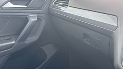 2020 (20) VOLKSWAGEN TIGUAN 1.5 TSi EVO 150 SEL 5dr DSG 5447347