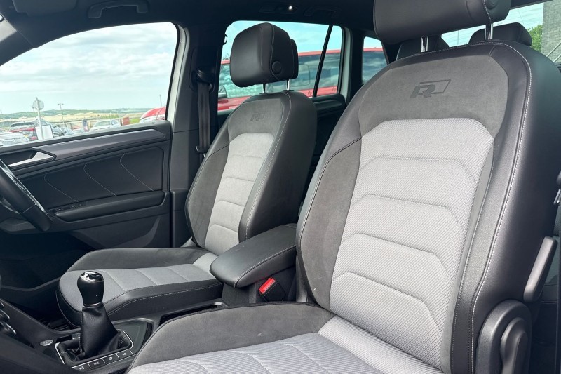 2020 (20) VOLKSWAGEN TIGUAN 1.5 TSi EVO 150 SEL 5dr DSG 5447349