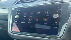 2020 (20) VOLKSWAGEN TIGUAN 1.5 TSi EVO 150 SEL 5dr DSG 5447343