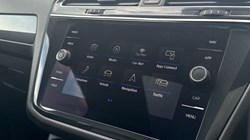 2020 (20) VOLKSWAGEN TIGUAN 1.5 TSi EVO 150 SEL 5dr DSG 5447340