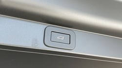 LAND ROVER RANGE ROVER 3.0 P460e HSE 4dr Auto 4099454