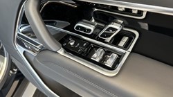 LAND ROVER RANGE ROVER 3.0 P460e HSE 4dr Auto 4099459