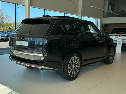 LAND ROVER RANGE ROVER 3.0 P460e HSE 4dr Auto