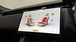 LAND ROVER RANGE ROVER VELAR 3.0 D300 MHEV Dynamic SE 5dr Auto 4008977