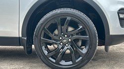 2017 (67) LAND ROVER DISCOVERY SPORT 2.0 TD4 180 HSE Black 5dr Auto 5472896