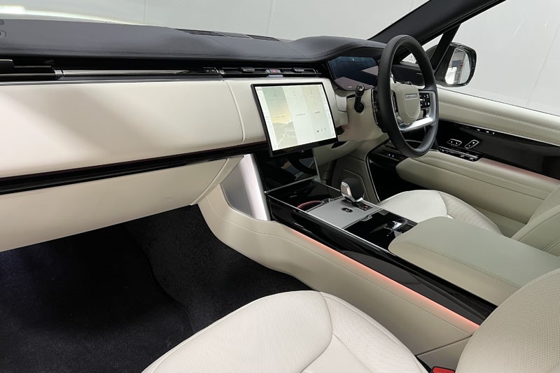  LAND ROVER RANGE ROVER 3.0 D350 SE 4dr Auto 4659093