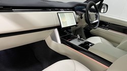 LAND ROVER RANGE ROVER 3.0 D350 SE 4dr Auto 4659093