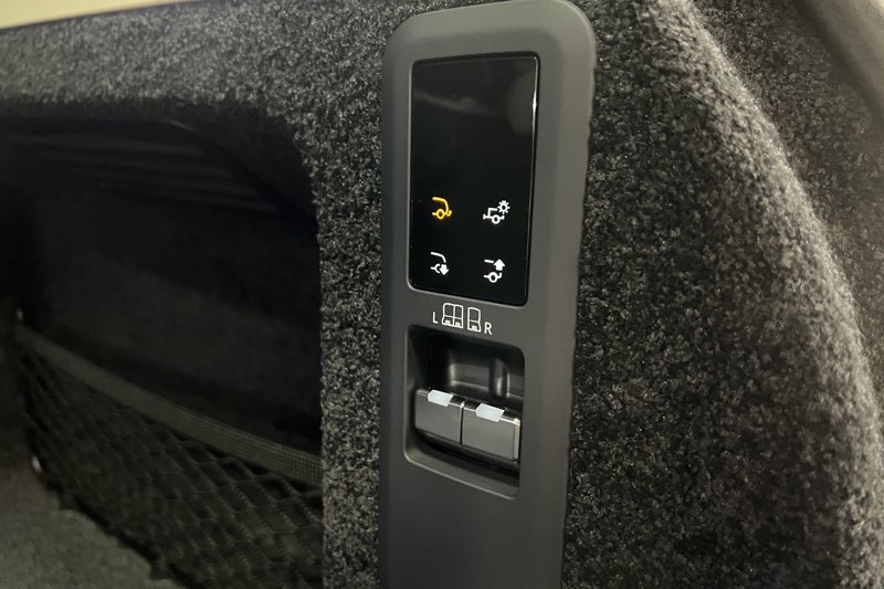  LAND ROVER RANGE ROVER 3.0 D350 SE 4dr Auto 4659100