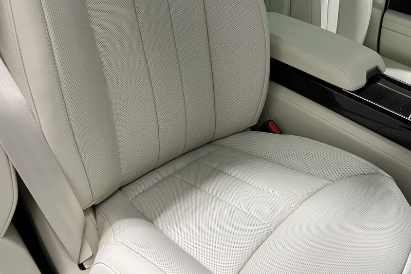  LAND ROVER RANGE ROVER 3.0 D350 SE 4dr Auto 4659076