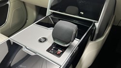 LAND ROVER RANGE ROVER 3.0 D350 SE 4dr Auto 4659081