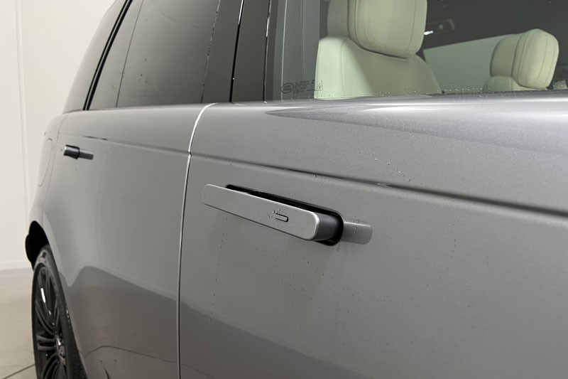  LAND ROVER RANGE ROVER 3.0 D350 SE 4dr Auto 4659104