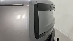 LAND ROVER RANGE ROVER 3.0 D350 SE 4dr Auto 4659102