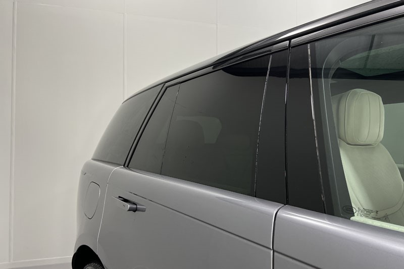  LAND ROVER RANGE ROVER 3.0 D350 SE 4dr Auto 4659103