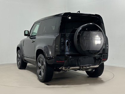 LAND ROVER DEFENDER 3.0 D250 X-Dynamic SE 90 3dr Auto