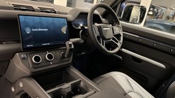 LAND ROVER DEFENDER 3.0 D250 X-Dynamic SE 90 3dr Auto 4852759