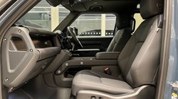 LAND ROVER DEFENDER 3.0 D250 X-Dynamic SE 90 3dr Auto 4852760