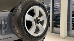 LAND ROVER DEFENDER 3.0 D250 X-Dynamic SE 90 3dr Auto 4852754
