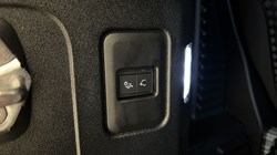 LAND ROVER DEFENDER 3.0 D250 X-Dynamic SE 90 3dr Auto 4852757