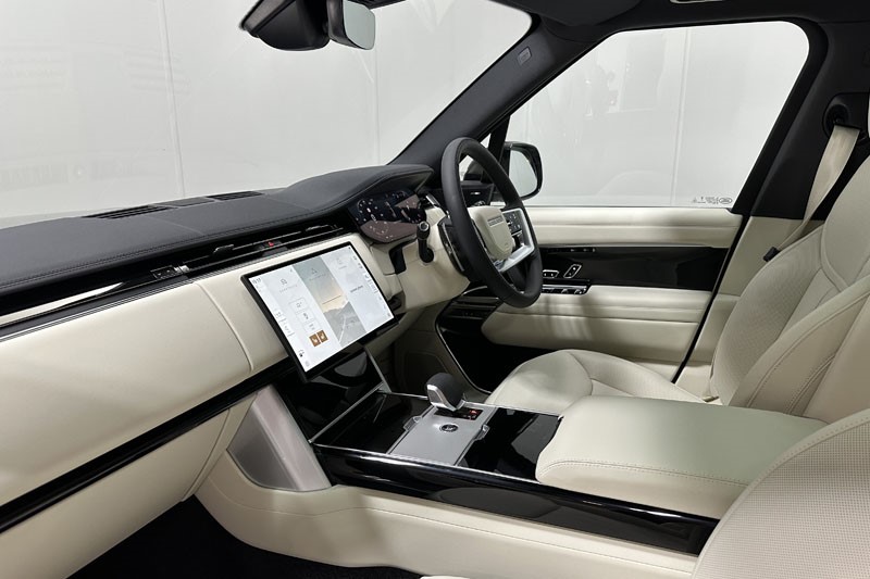  LAND ROVER RANGE ROVER 3.0 D350 SE 4dr Auto 4583516