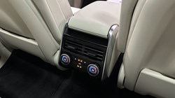 LAND ROVER RANGE ROVER 3.0 D350 SE 4dr Auto 4583494